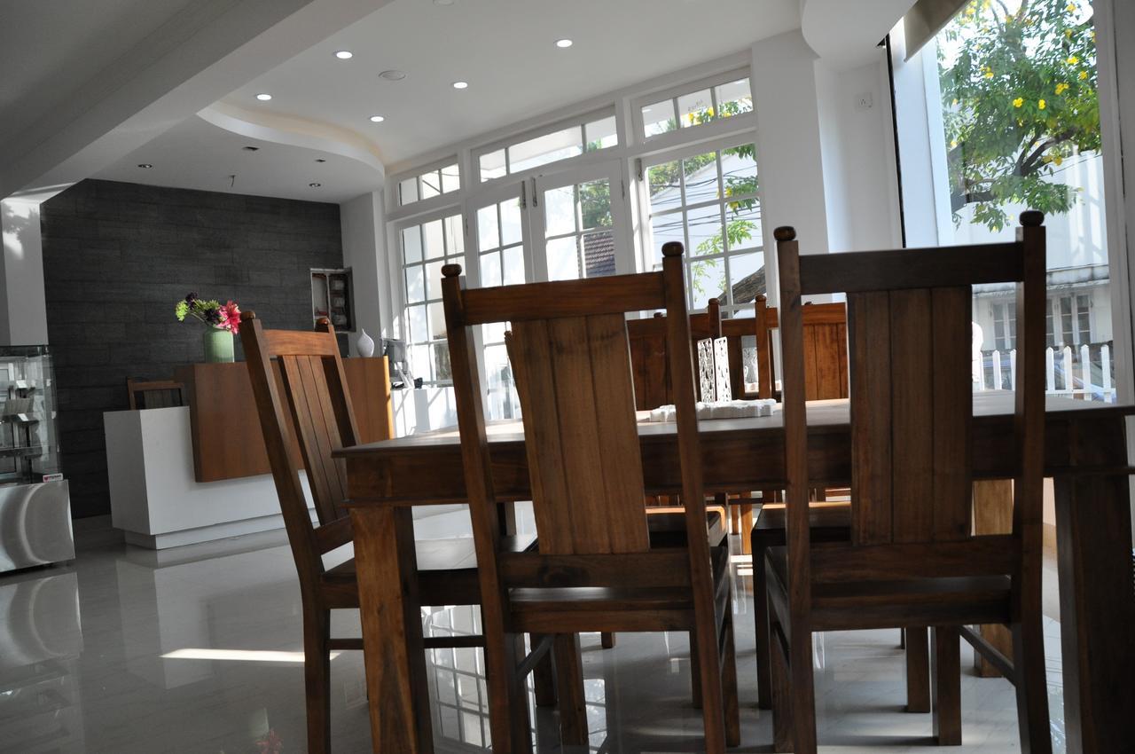 Daffodils Spice Court Kochi Exterior foto