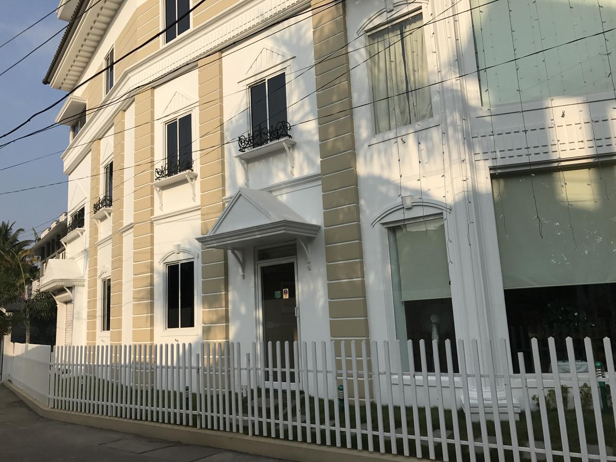 Daffodils Spice Court Kochi Exterior foto